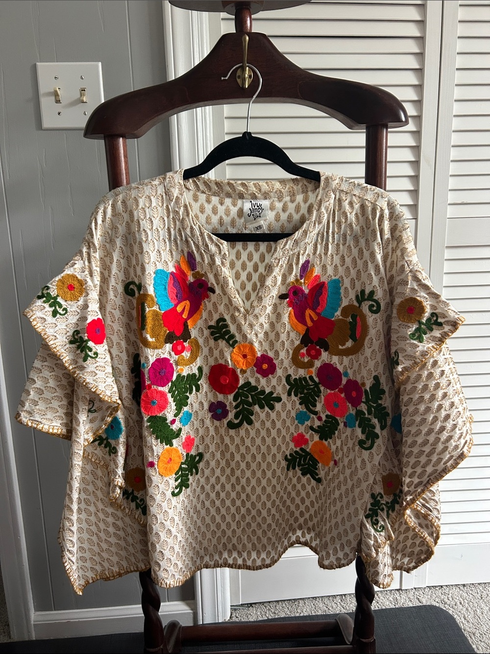 Ivy Jane poncho style top XS